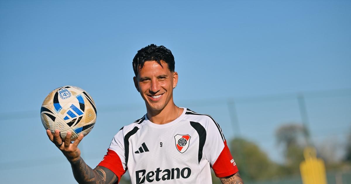 Sebastiaacuten Driussi recibioacute el alta y River recupera una pieza clave para enfrentar a Veacutelez