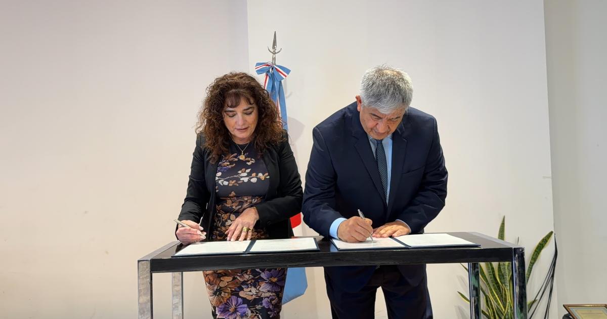 La Policiacutea y SIPDO suscribieron un convenio de cooperacioacuten cientiacutefica y de formacioacuten acadeacutemica