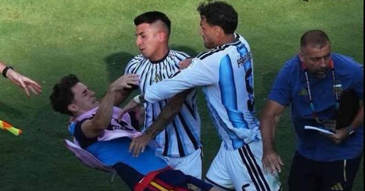 Castigan con dureza a la Seleccioacuten que no tendraacute a Paredes por 10 fechas