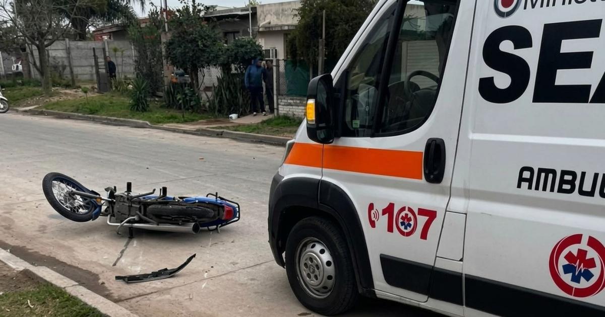 Conmocioacuten en el barrio Industria- un motociclista murioacute tras impactar contra una reja