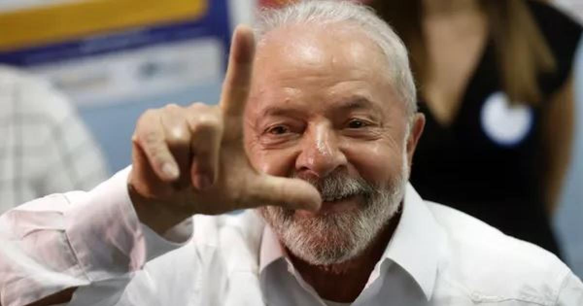 Lula aventaja a Flaacutevio Bolsonaro en un eventual balotaje seguacuten Datafolha