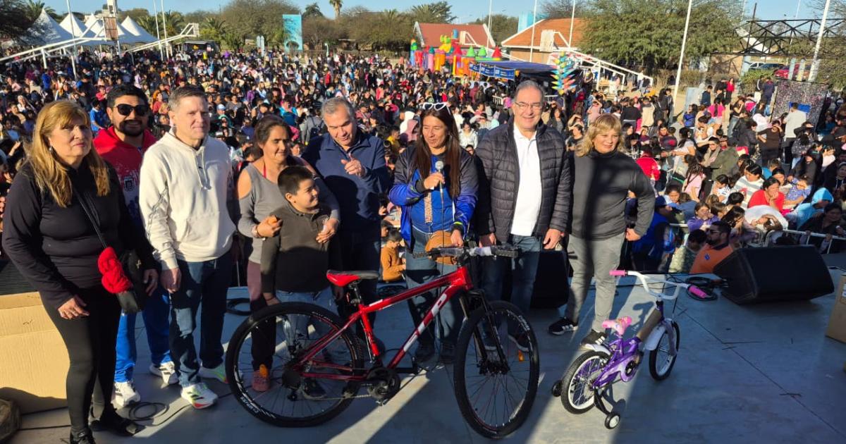 Asiacute se vivioacute la gran fiesta del Diacutea del Nintildeo en el Parque Sur