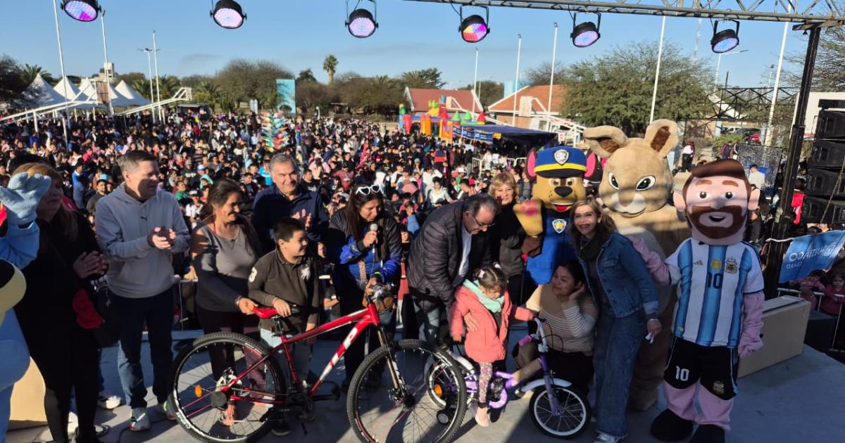 Asiacute se vivioacute la gran fiesta del Diacutea del Nintildeo en el Parque Sur
