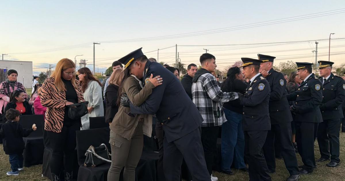 Emotivo homenaje a los Caiacutedos en cumplimiento del deber