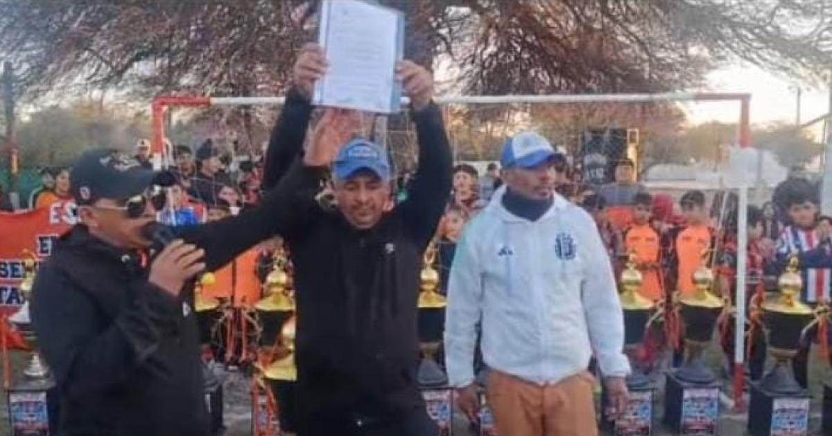 El Club Atleacutetico El 8 celebroacute sus 28 antildeos con un multitudinario torneo infantil en Villa Atamisqui