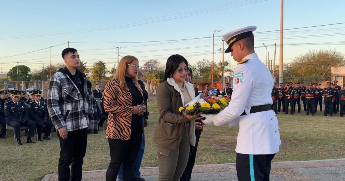 Emotivo homenaje a los Caiacutedos en cumplimiento del deber