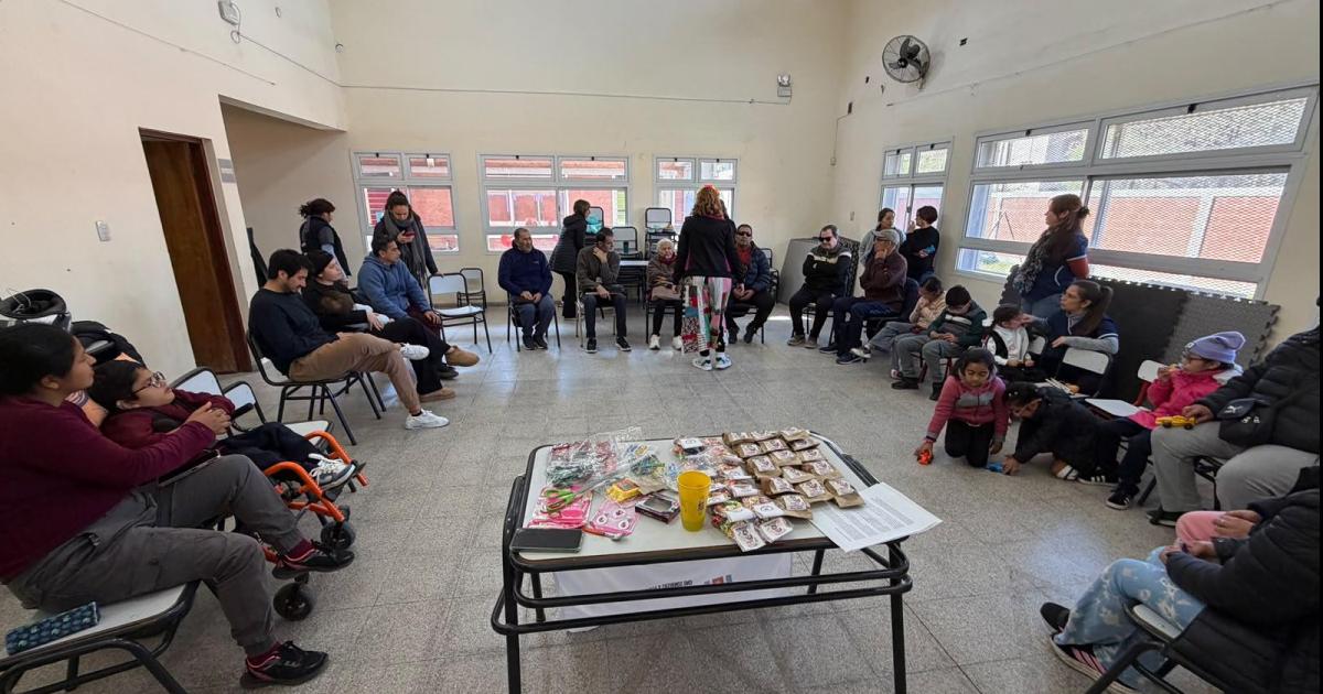 Una emotiva jornada se vivioacute en el Centro Nordm 50 para Personas con Discapacidad Visual