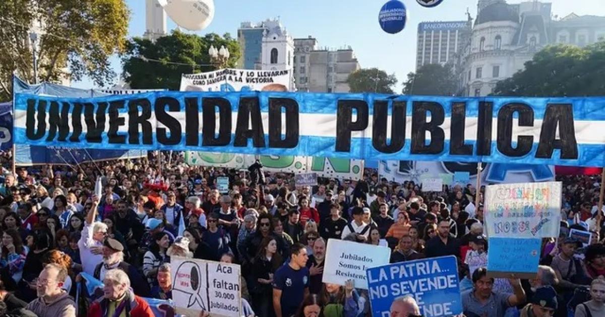 Docentes universitarios paran 48 horas contra el Gobierno por fondos y salarios