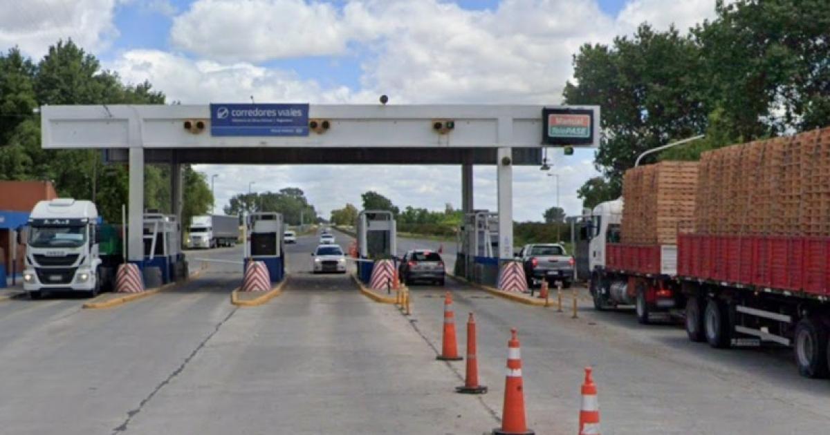 Caputo adjudicoacute 3920 km maacutes de rutas incluida la 9 y la 34 y hay poleacutemica por falta de autoviacuteas nuevs