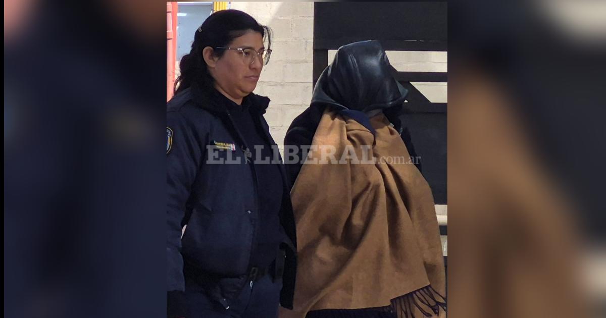 La contadora Villarroya se presentó ante la fiscal Mussi