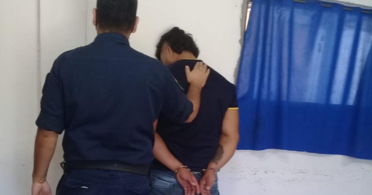 Termentildeo es apresado por golpeador y reticente en renunciar al vino