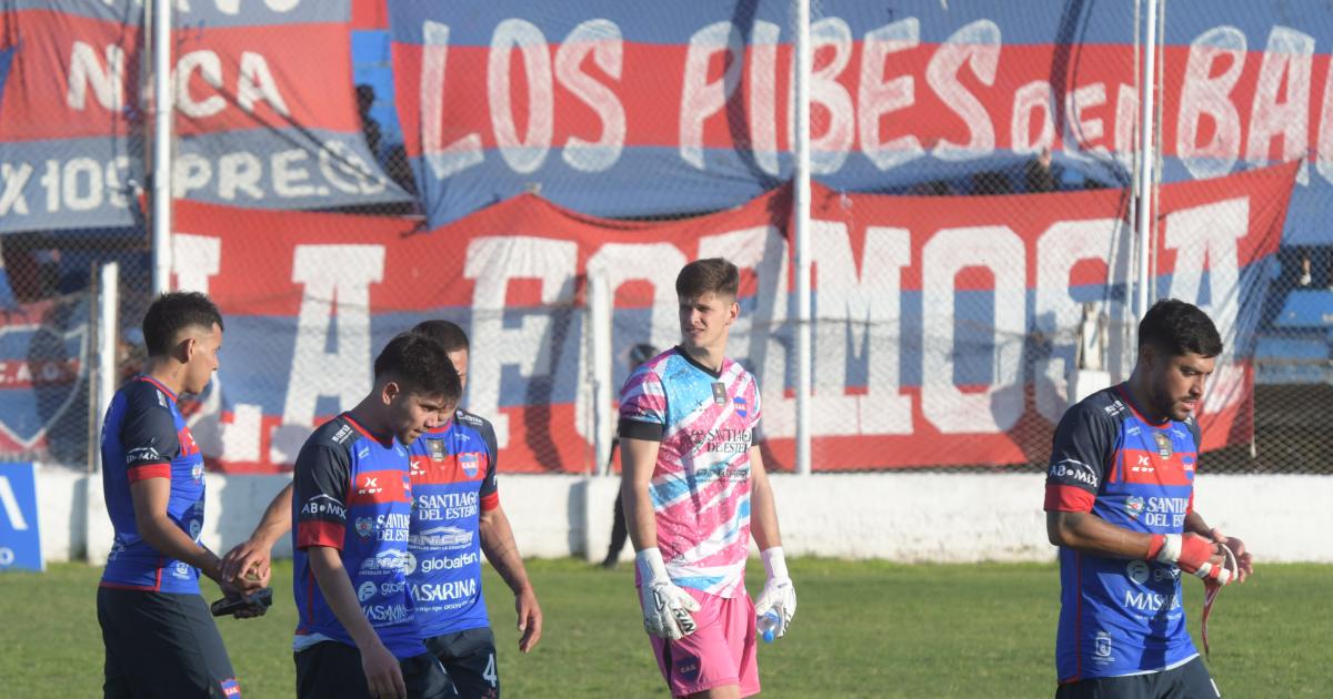 Reclamo formal del plantel de Guumlemes por la falta de pago