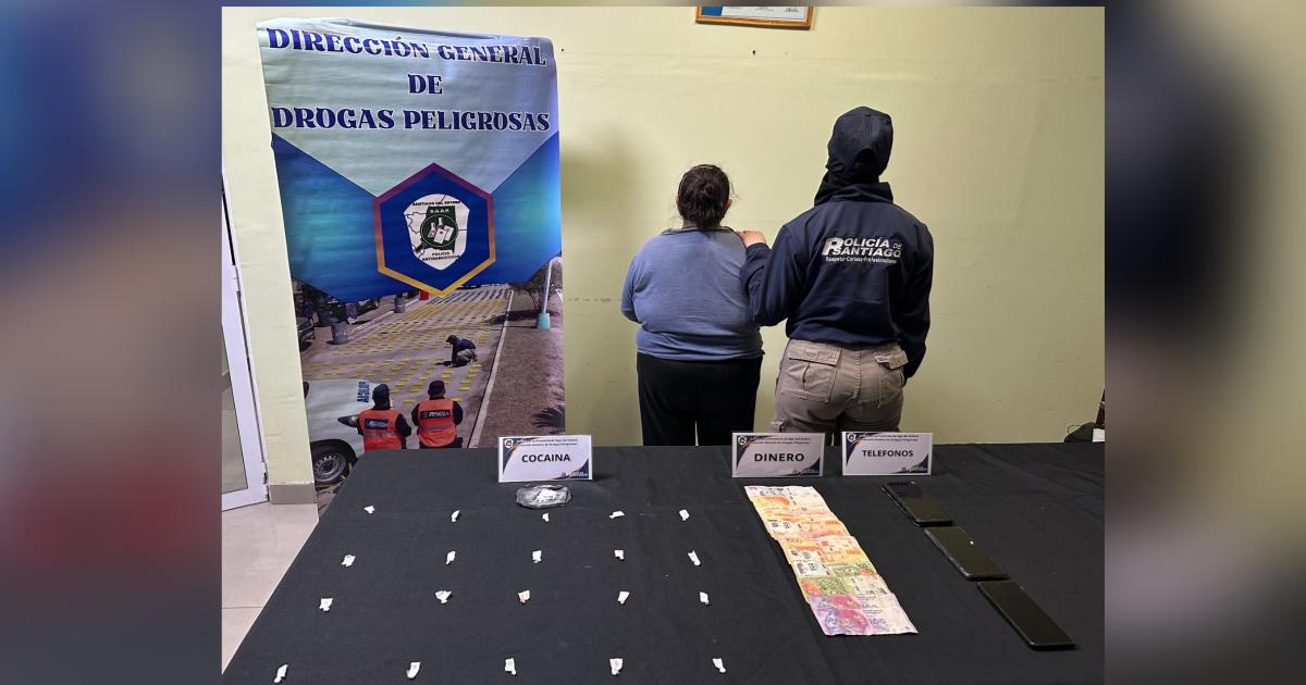 Golpe al narcomenudeo en La Banda- secuestran cocaiacutena dinero y cae una mujer de 52 antildeos