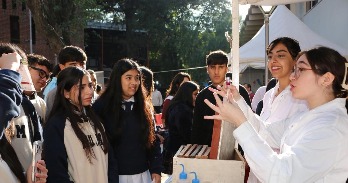 Miles de joacutevenes participaron de La Unse abre sus puertas