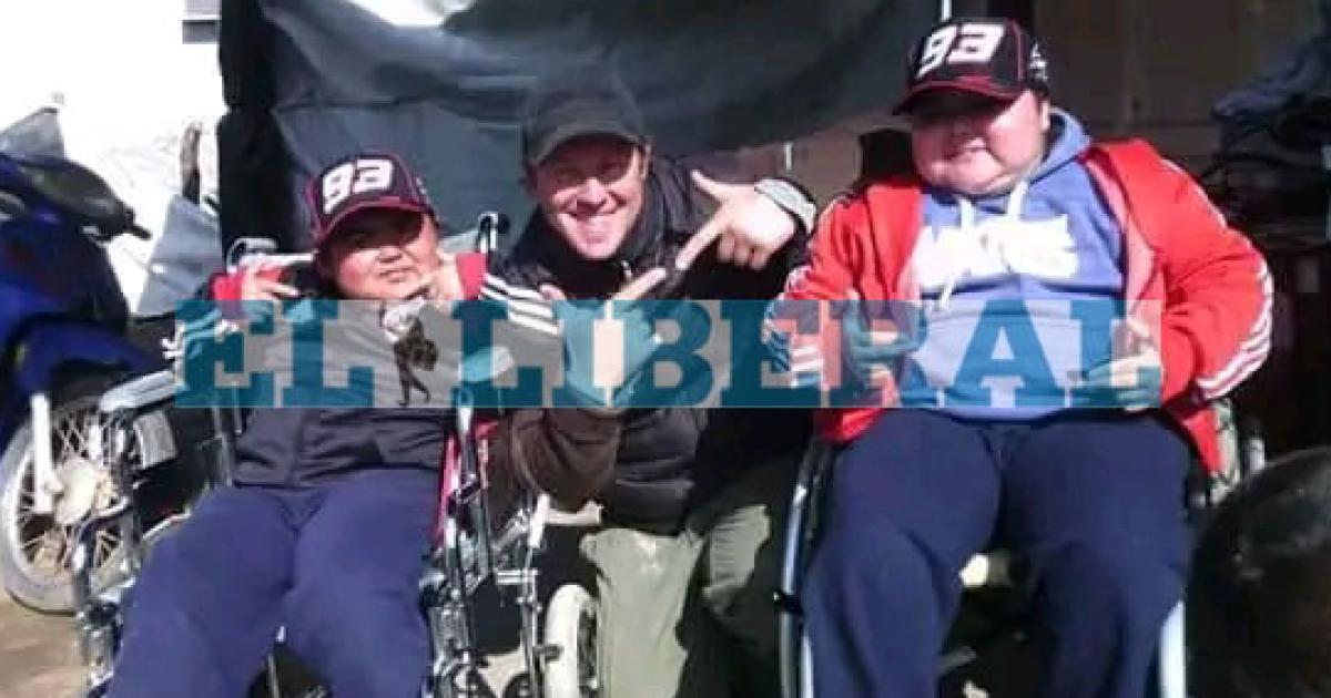 Les cumplioacute los suentildeos maacutes grandes- coacutemo El Polaco hizo que Los Amigachos conocieran a iacutedolos de Boca y River