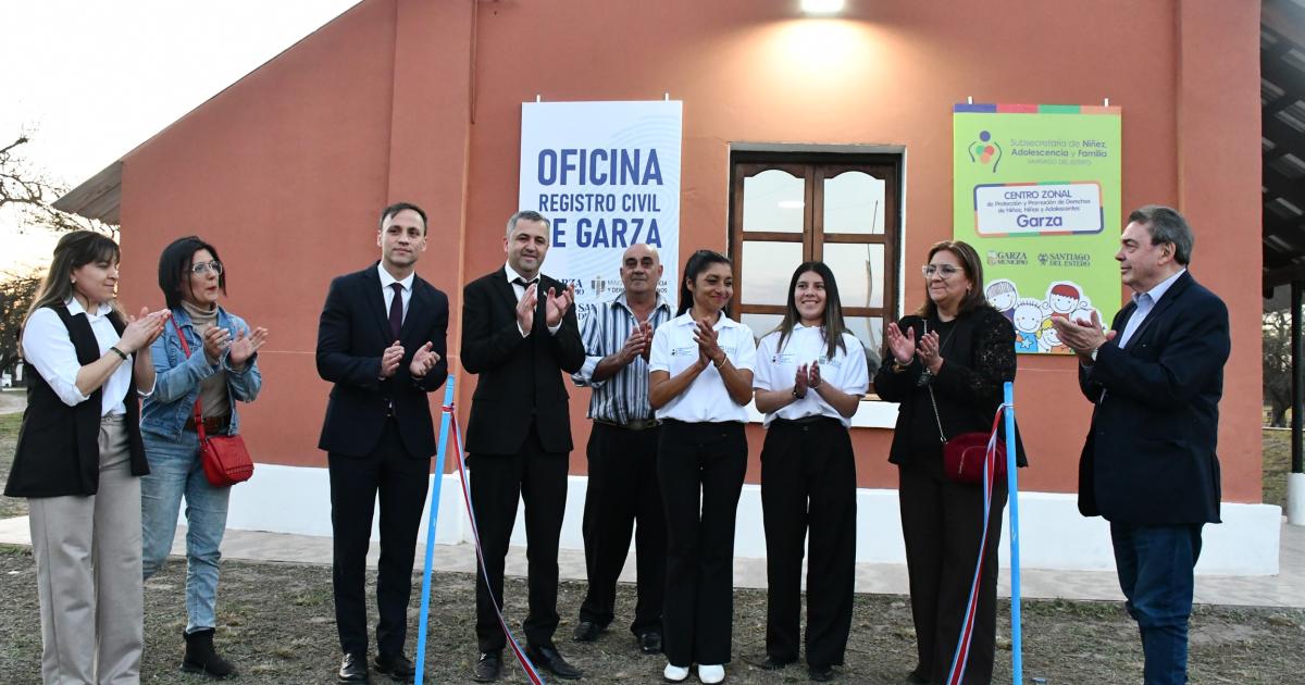 Entrega de viviendas en Garza