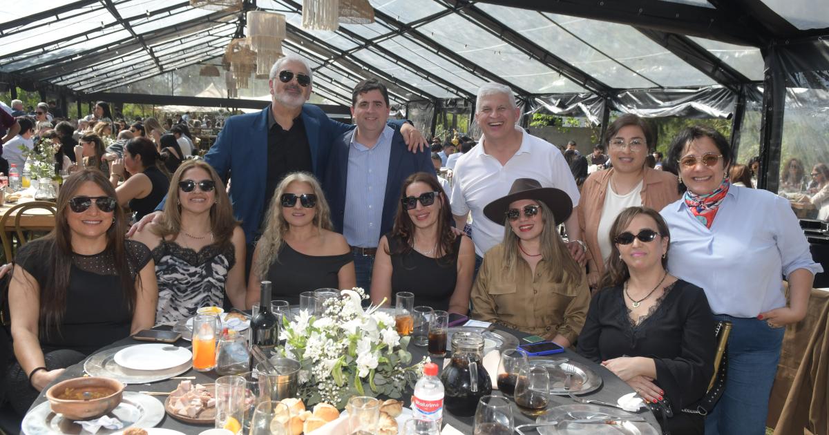 Poli Valeria Lía Tere Lisandro Luisa Cecilia Lucrecia Stella Maris Jorge Eduardo y Diego