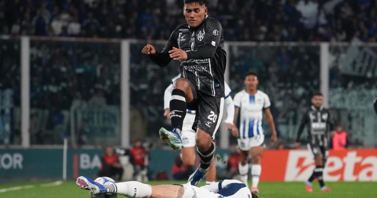 Central Coacuterdoba rescatoacute un punto ante Talleres