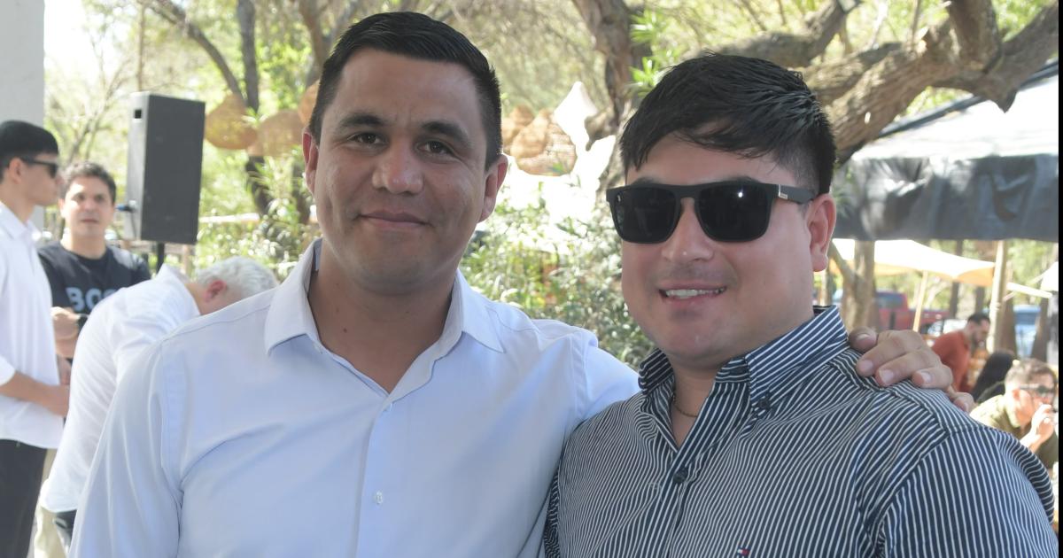Festejo entre colegas- los abogados santiaguentildeos disfrutaron de su diacutea