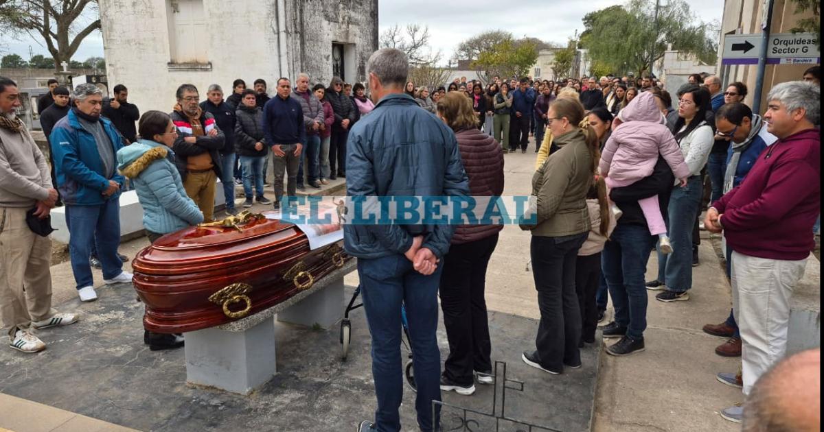 Los restos de Eduardo El Polaco Groh Riemersma descansan en su panteoacuten familiar