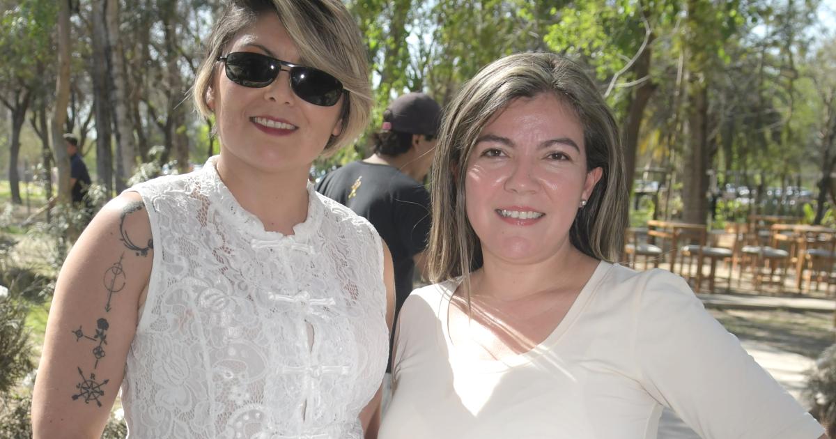 Claudia y Paola