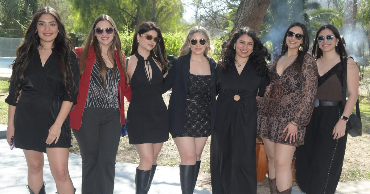 Florencia Marianella Noelia Melissa Camila Virginia y Nahir