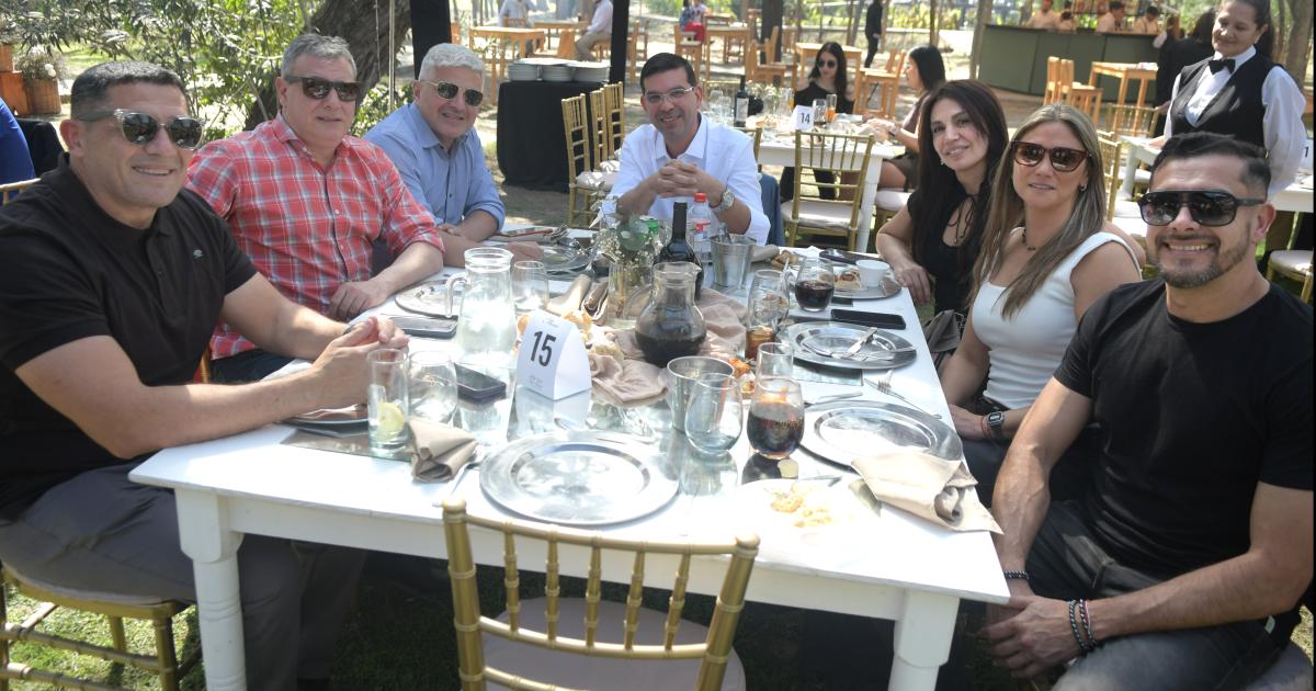Gustavo Marcelo Diego Gabriel Ornella Lucrecia y Sergio