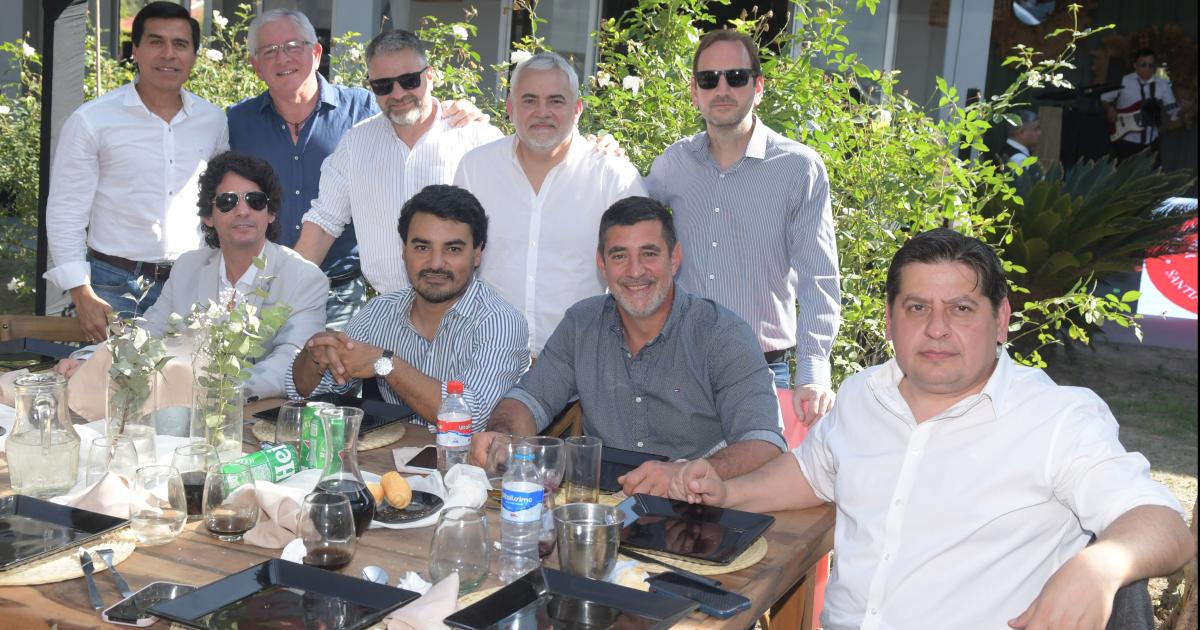 Miguel Manu Seba Fernando Mariano Alberto Rubén Edu y Hernesto