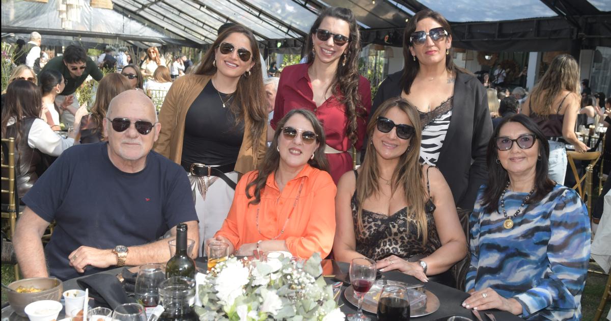 Guillermo Marcela Jianina Olga Andrea Paula y Andrea