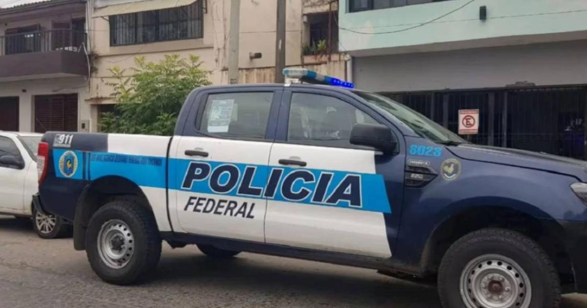 Dos agentes de la Policiacutea Federal simularon un allanamiento y robaron maacutes de 30 millones 
