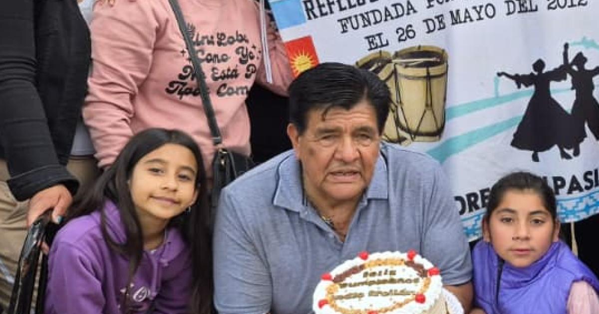 Indio Froilaacuten- Pescar es aprender la vida y hacer un bombo es pensar en la gente