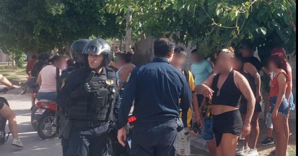 Festejos por el Diacutea del Nintildeo se vio alterado por menores armados