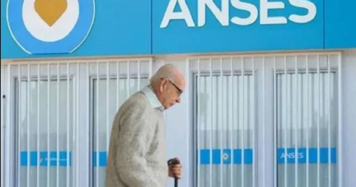 Jubilaciones y pensiones- ANSES oficializoacute el aumento de septiembre