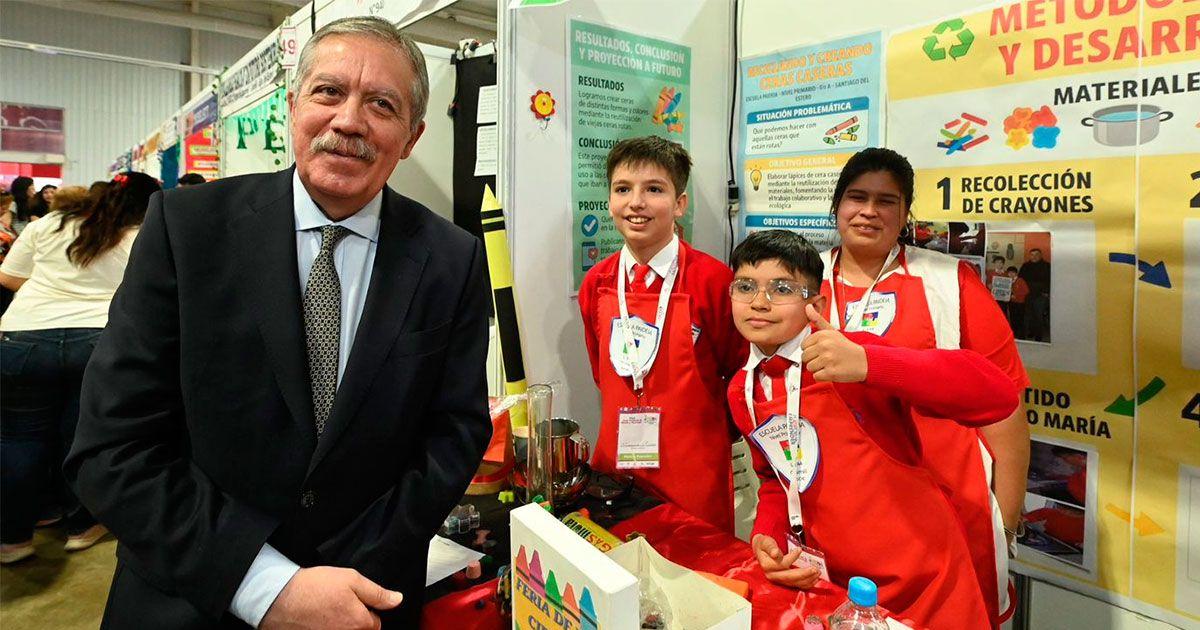 Eliacuteas Suaacuterez presidiraacute la apertura de la Feria de Ciencia y Tecnologiacutea