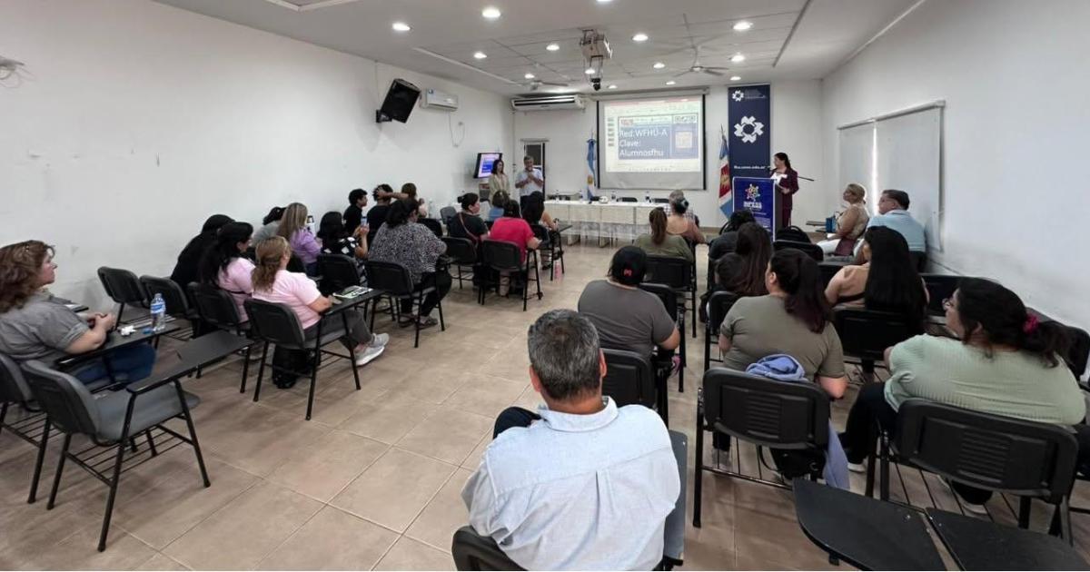 La UNSE propone debatir nuevas formas de hacer economiacutea desde la Facultad de Humanidades