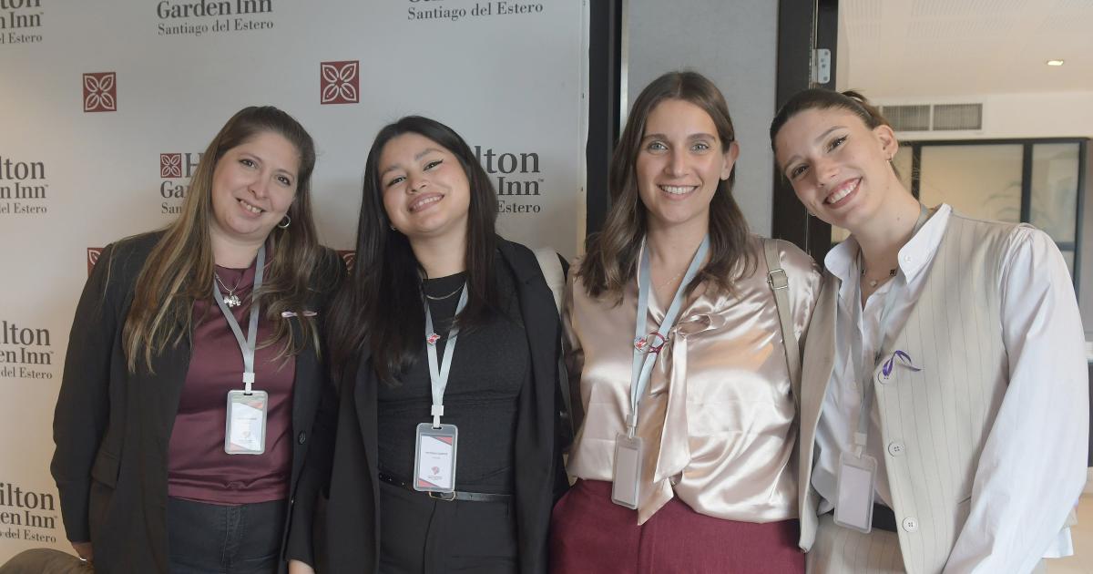 EL ANGLO ARGENTINO CELEBROacute SUS 70 ANtildeOS