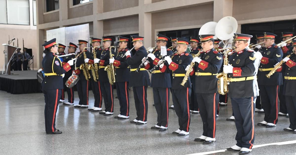 La Policiacutea puso en marcha el Curso de Formacioacuten para Instructores en Santiago