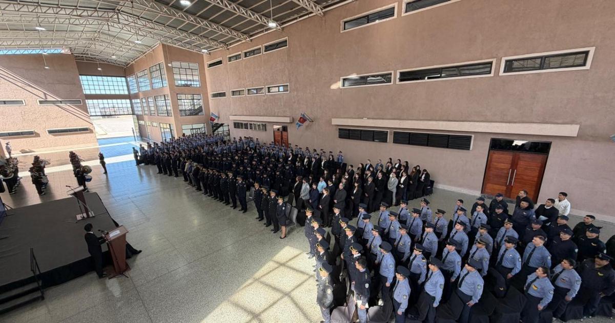 La Policiacutea puso en marcha el Curso de Formacioacuten para Instructores en Santiago