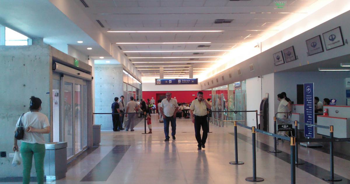 Se levantoacute el paro en Santiago Las Termas y 25 aeropuertos maacutes- los vuelos seraacuten normales