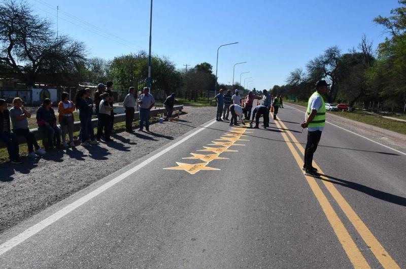 Con emocioacuten y respeto se recordoacute a las viacutectimas de la tragedia de Simbol