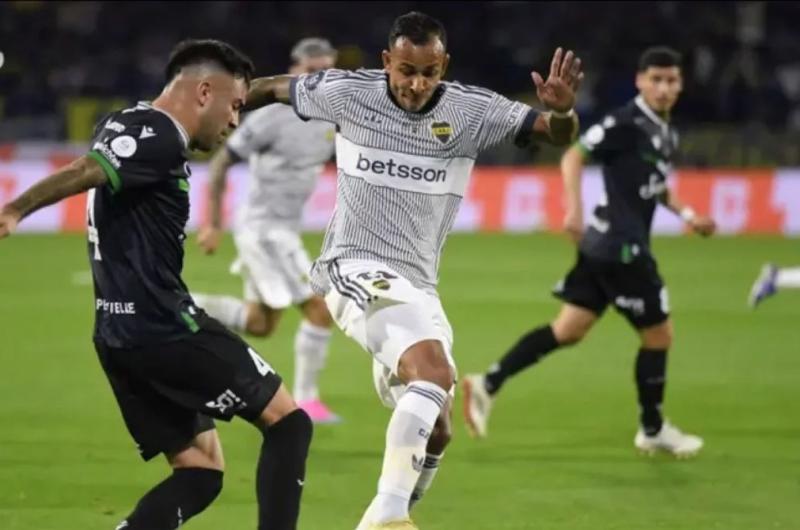 Veacutelez evaluacutea denunciar a Boca por el partido de Copa Argentina