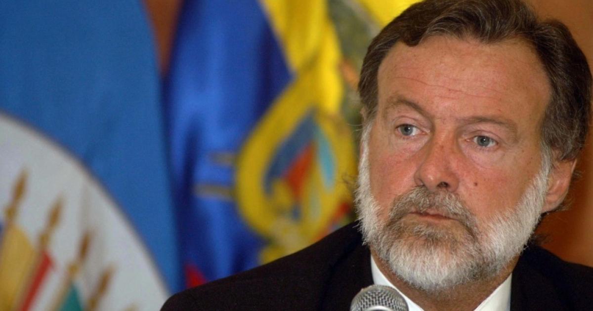 Un ex canciller cuestionoacute la postura de Milei