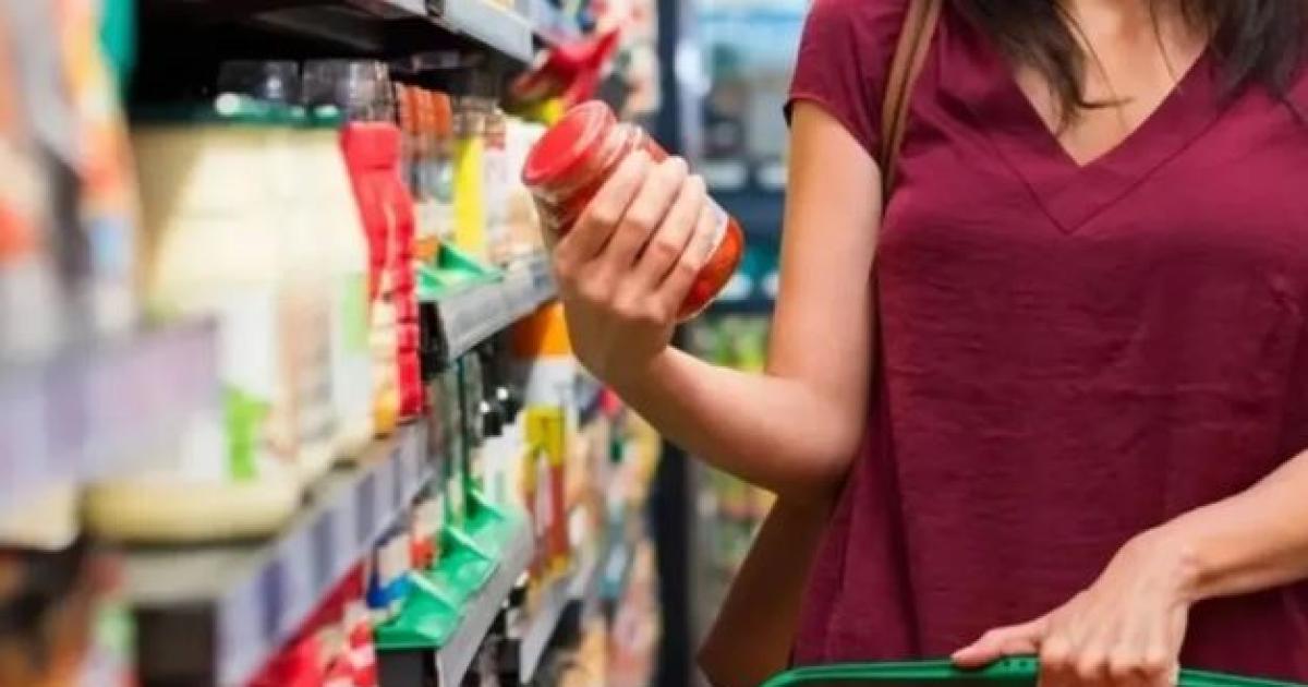 Ventas minoristas pyme- cayeron 02-en-porciento- en agosto y acumulan una baja de 24-en-porciento-