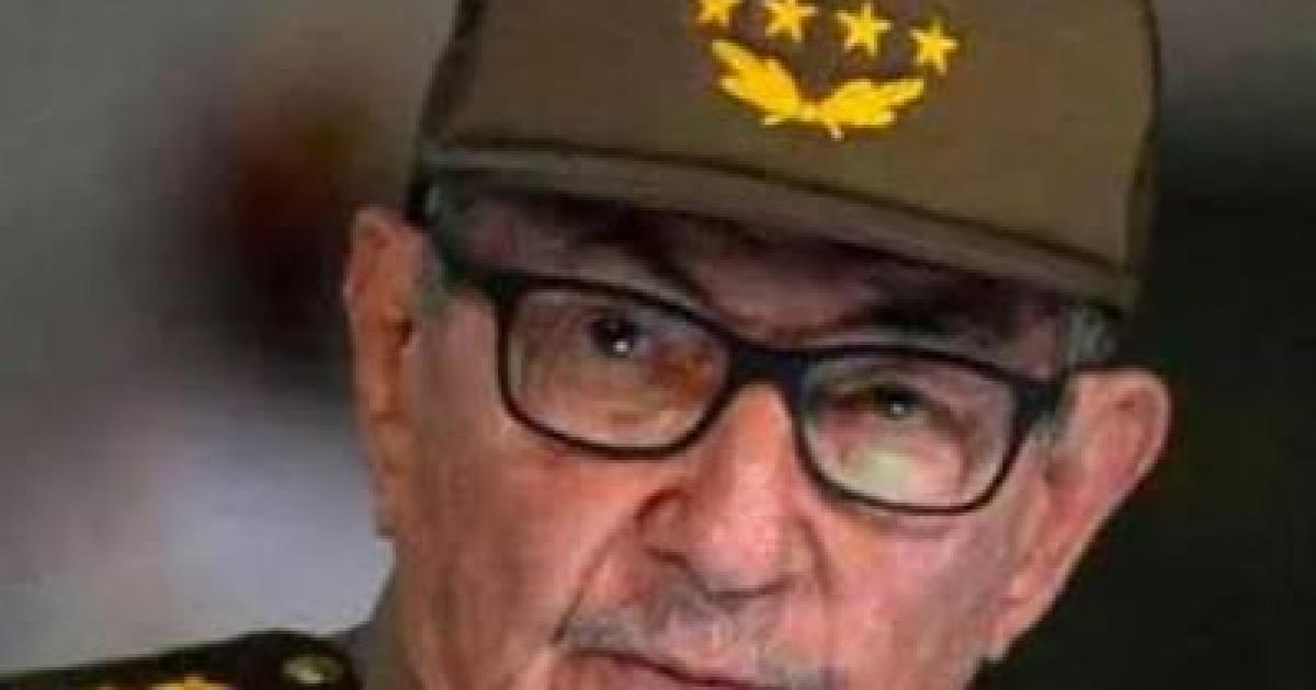 Rauacutel Castro reaparecioacute a los 95 antildeos y sorprendioacute tras los rumores sobre su salud