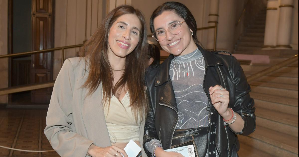 VIUDAS E HIJAS