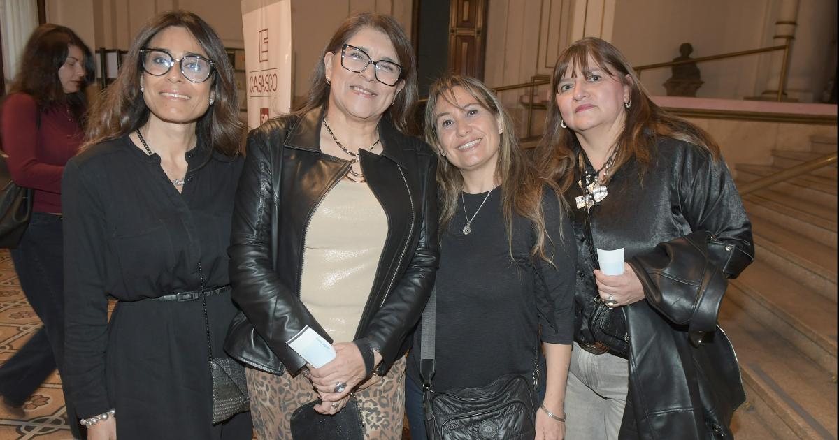VIUDAS E HIJAS