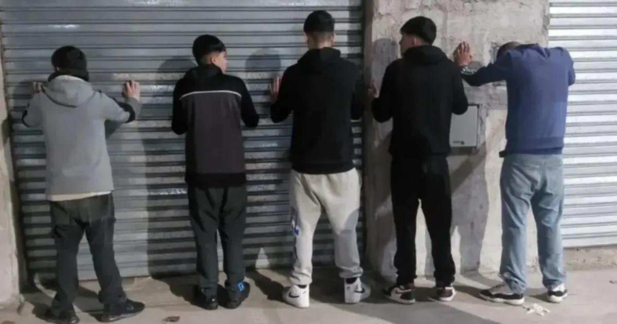 Reacutegimen Penal Juvenil- el Gobierno reglamentoacute hoy la ley que alcanza a adolescentes desde los 14 antildeos