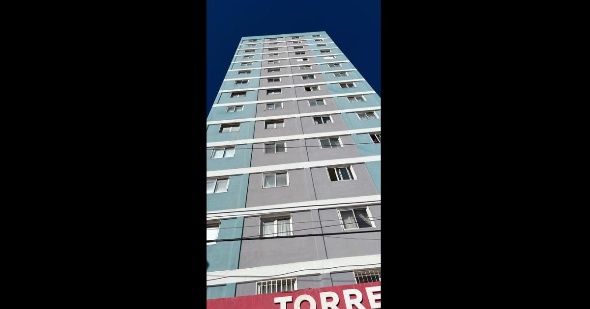 El nene cayó desde el quinto piso de Las Torres en Comodoro Rivadavia (Foto- ADNSUR)