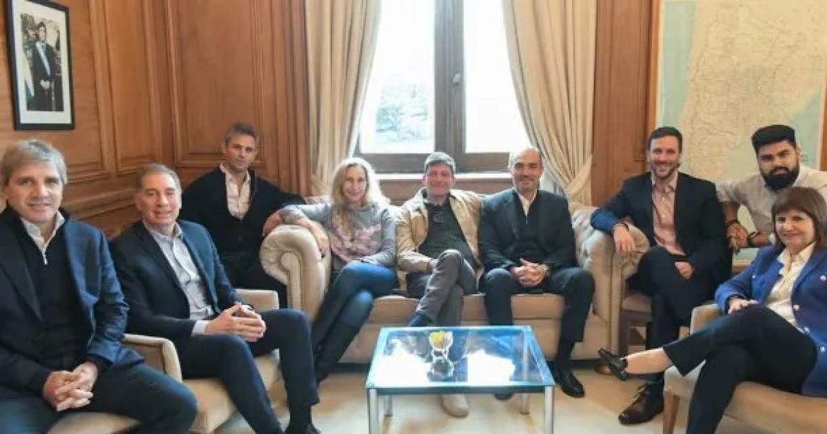 La Mesa Poliacutetica de Javier Milei se reuacutene este martes para definir la estrategia por las Islas Malvinas