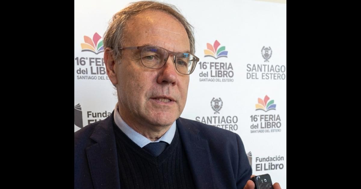 Alejandro Piccoli sobre la 16ordf Feria del Libro- Acercar de nuevo a los alumnos a la lectura es un paso muy positivo